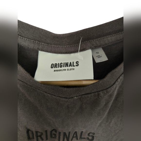 Brooklyn Originals Gray T-Shirt Size Medium - Picture 3 of 3